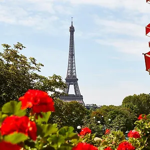 5* Ξενοδοχείο Plaza Athenee - Dorchester Collection