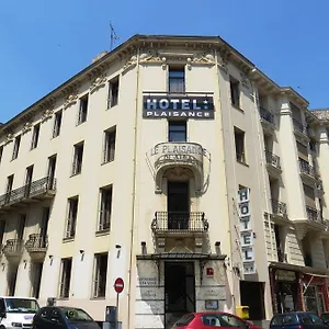 https://plaisance.fr-provencehotel.com